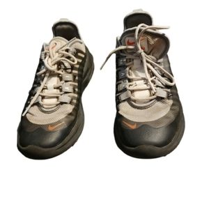 Boys Nike Air Max Axis